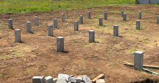 Фундамент на забивных жб сваях под ключ в Кумертау - фундамент из забивных железобетонных свай цена от 3233 руб/м2